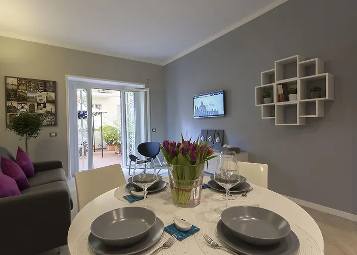 Vatican Twins Rome Luxury Stay